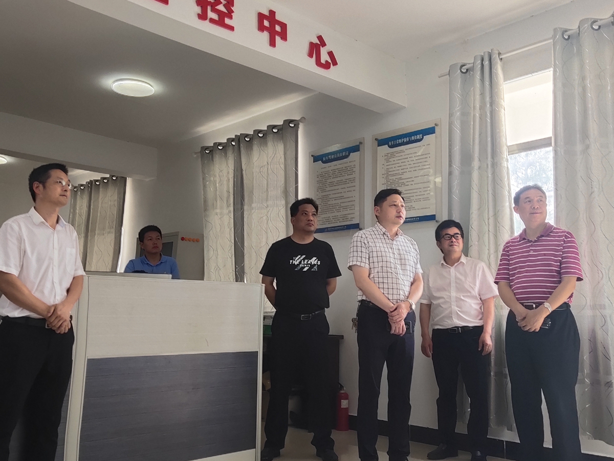 常德市湘北汽車運(yùn)輸有限公司,常德包車客運(yùn),常德旅游服務(wù),校車服務(wù) 常德市湘北汽車運(yùn)輸有限公司,常德包車客運(yùn),常德旅游服務(wù),校車服務(wù)